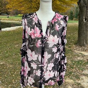 🔥NWOT WHBM Black Sheer Flowered Long Sleeve Vneck Cute Ruffle Detail on Sleeves